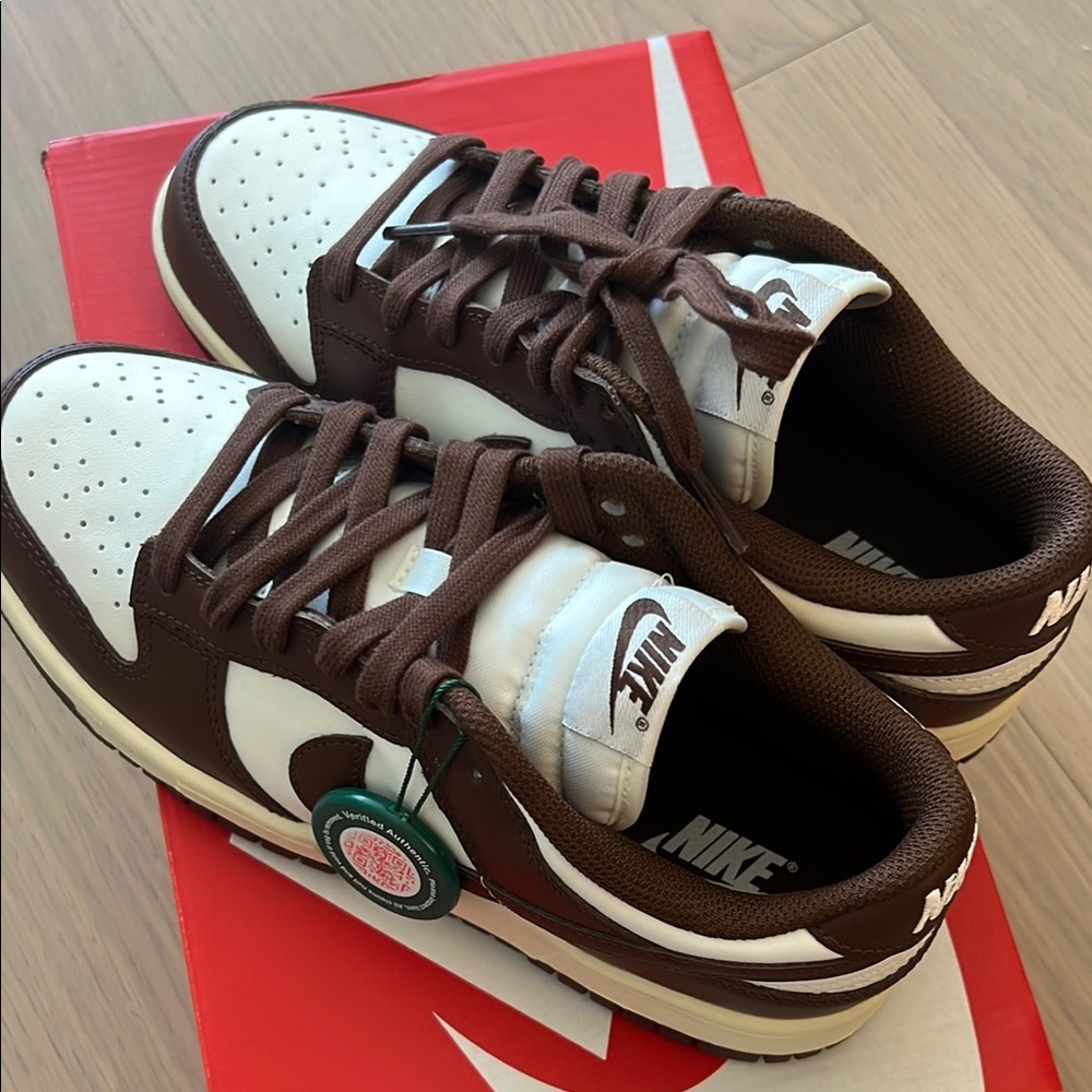 Women’s 8.5 Nike Dunk Low Sneakers in cacao wow-coconut milk - Picture 2 of 11